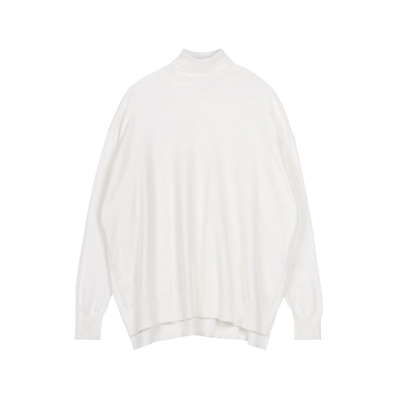 Turtleneck Sweater | White