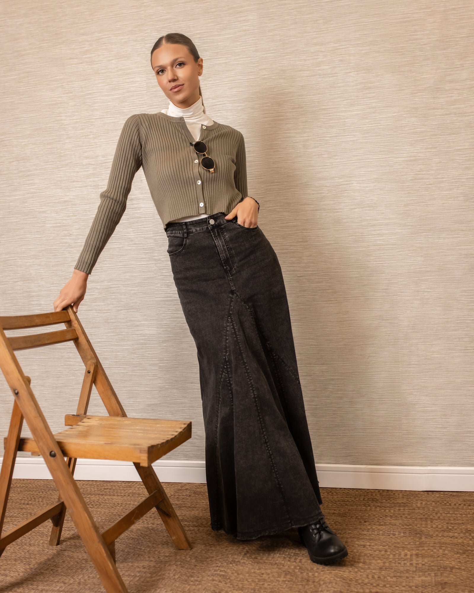Flared Denim Skirt| Black