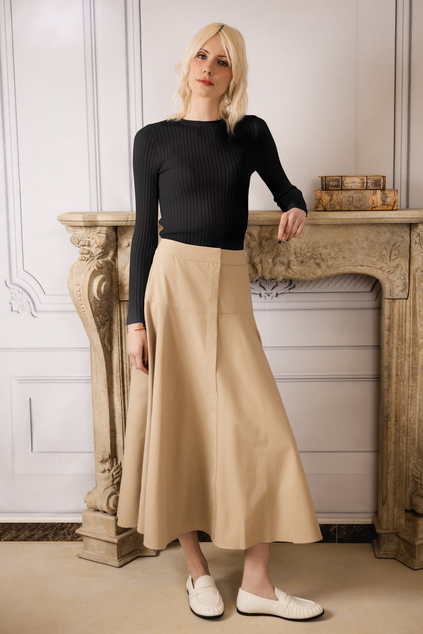 Rolled Collar Knit sweater | Black