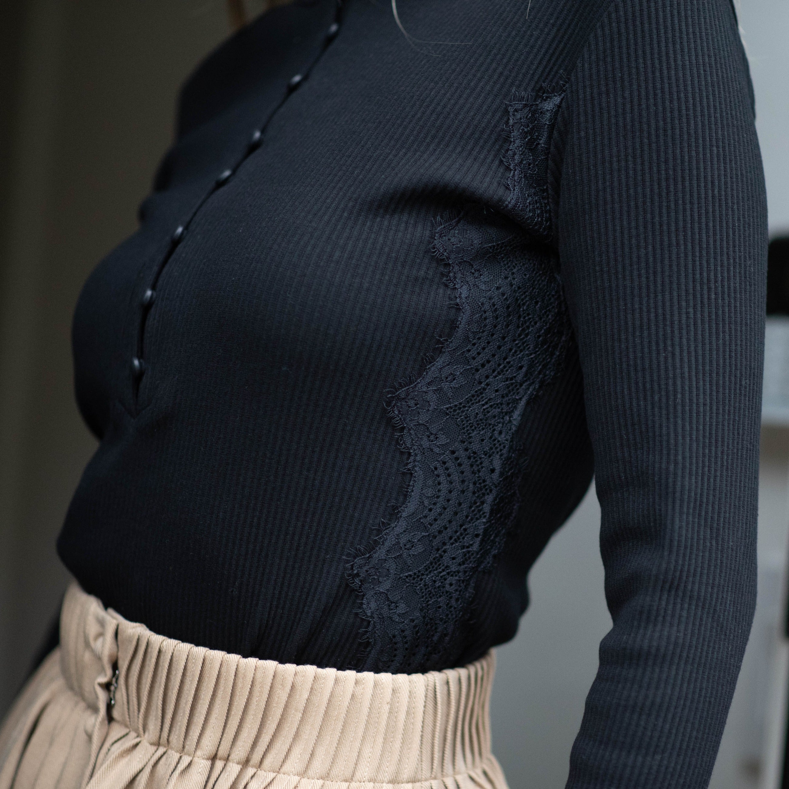 Rib Lace Top | Black [Final Sale]