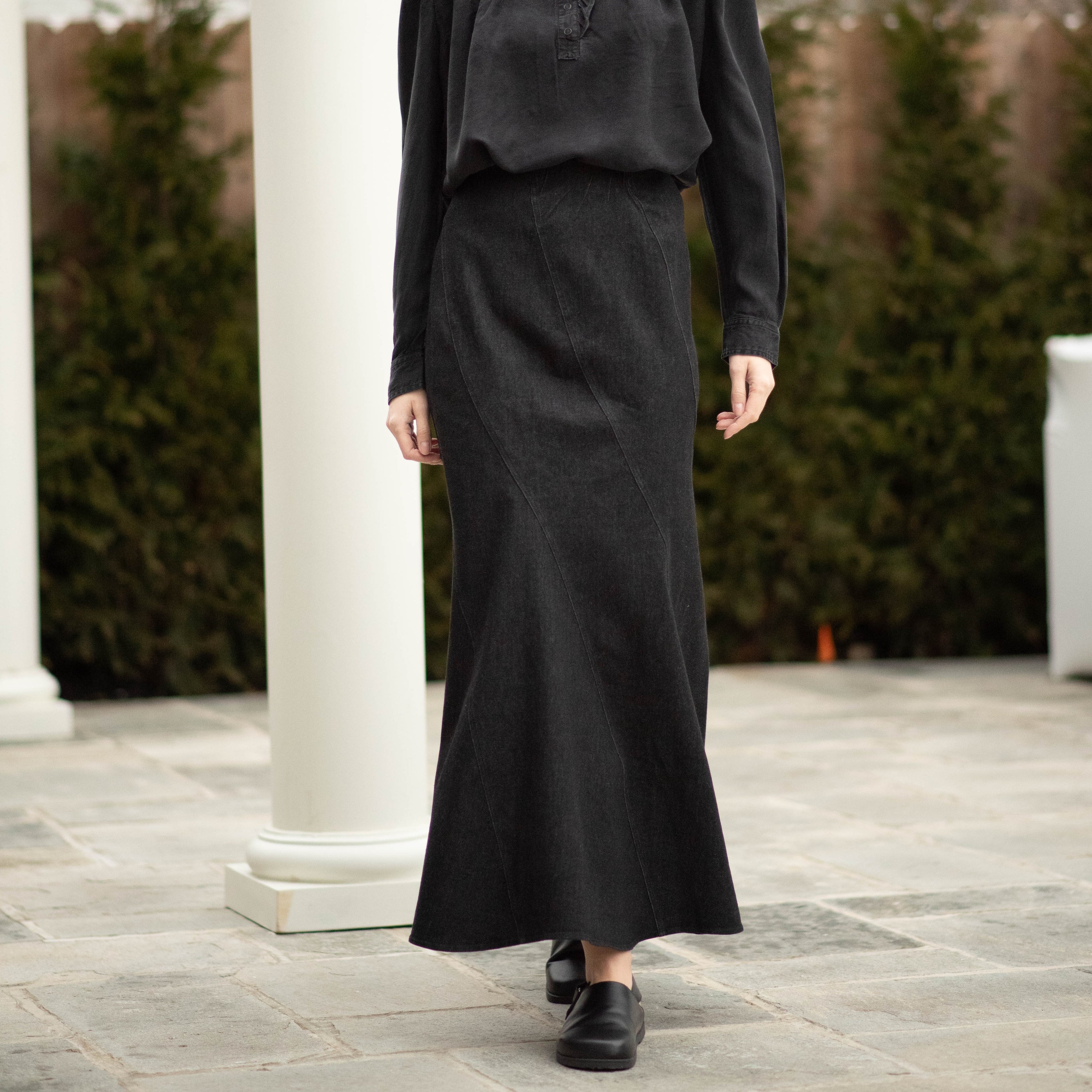 Wave Denim Skirt | Black [Final Sale]