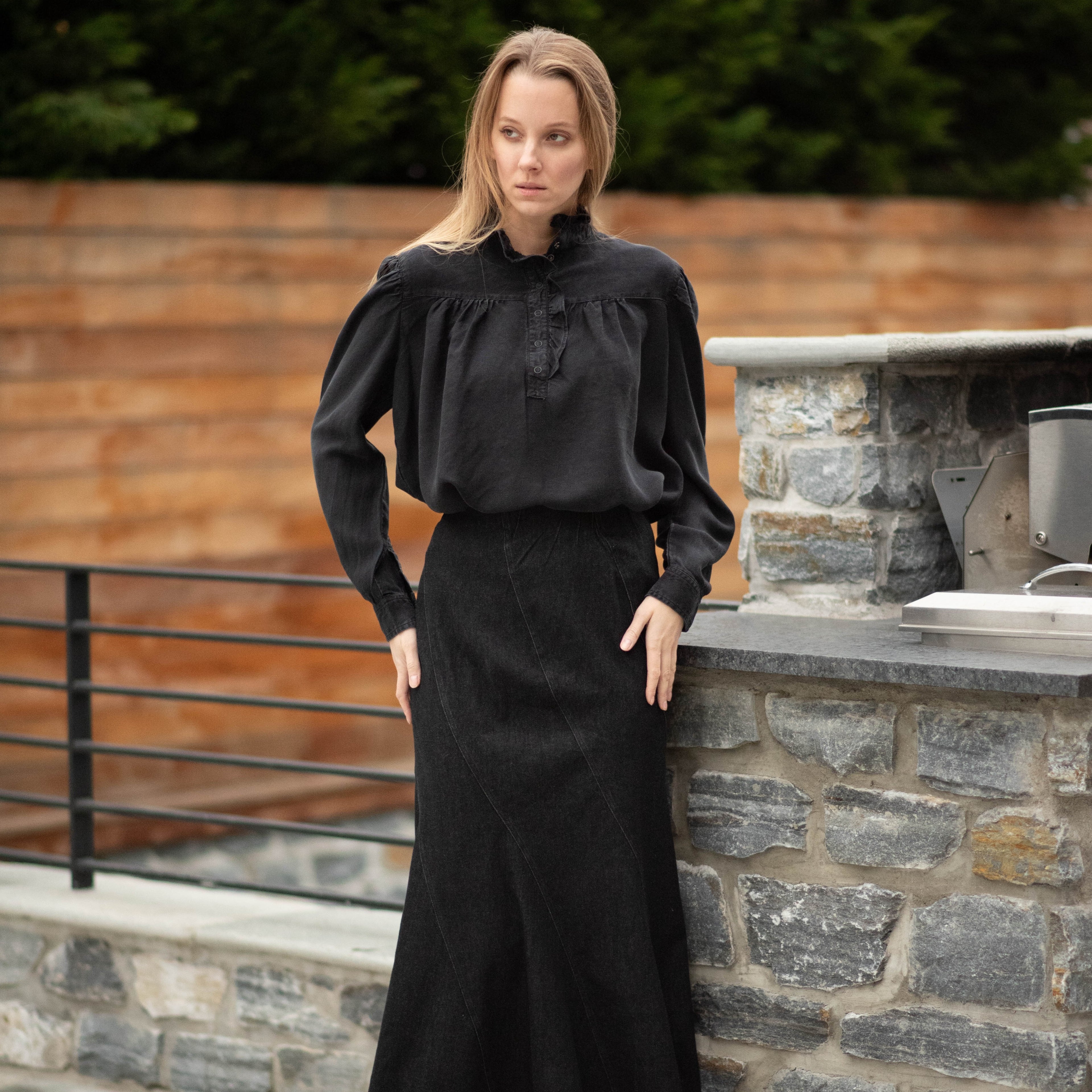 Wave Denim Skirt | Black [Final Sale]