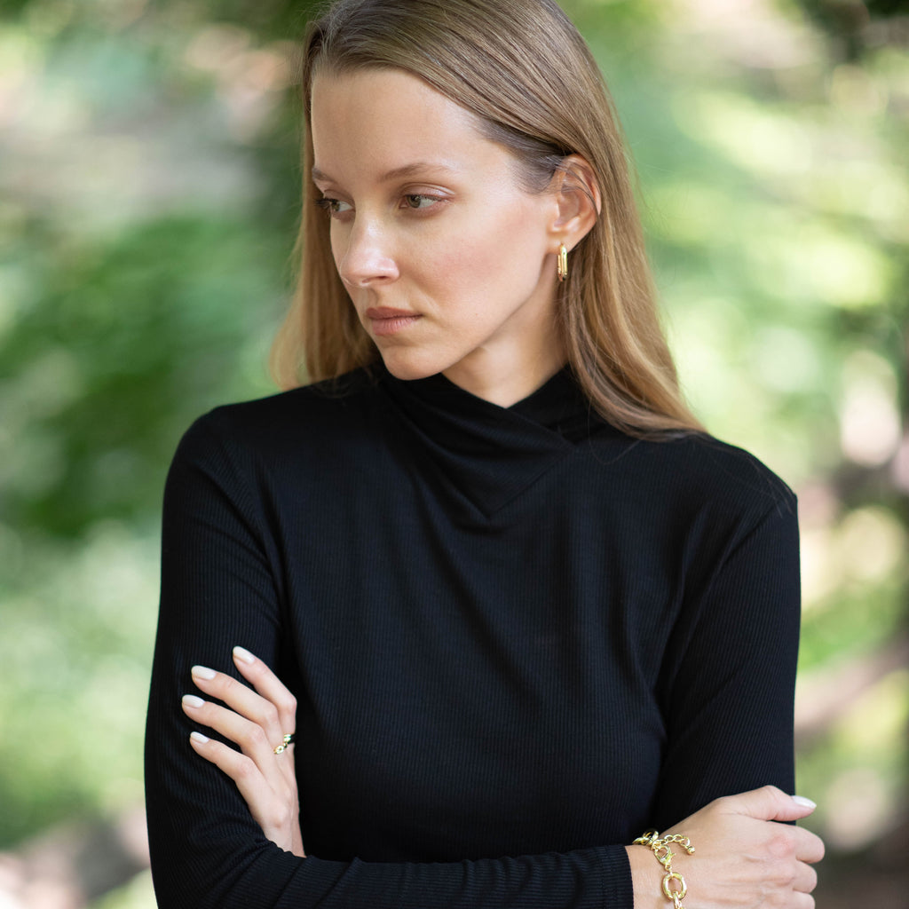 Tulip Ribbed Turtleneck | Black