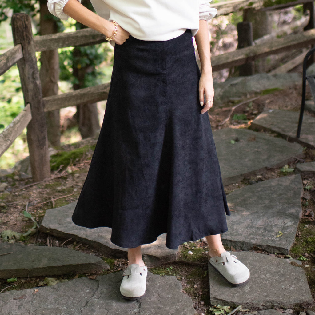 Suede Maxi Skirt | Black (No Back Pockets)