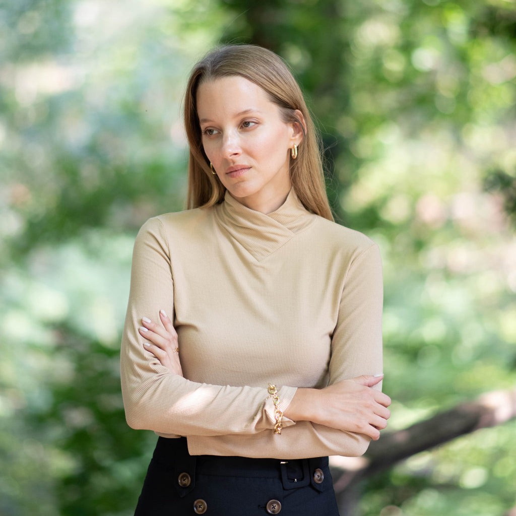 Tulip Ribbed Turtleneck | Beige [Final Sale]
