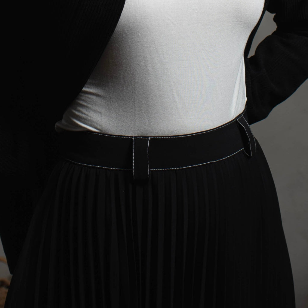 Stitched Pleated Skirt | Black [Final Sale]